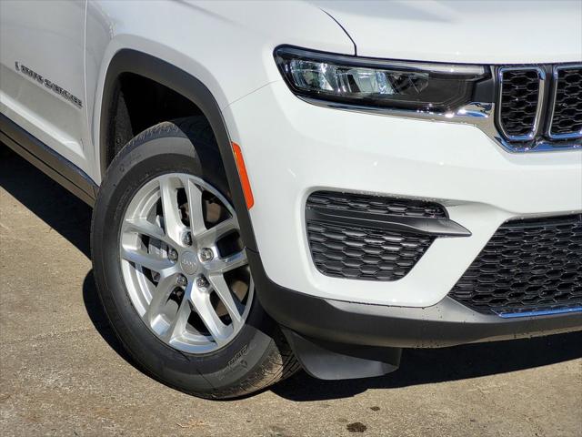 2025 Jeep Grand Cherokee GRAND CHEROKEE LAREDO X 4X2