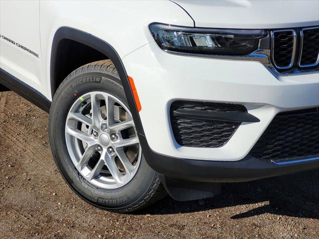 2025 Jeep Grand Cherokee GRAND CHEROKEE LAREDO X 4X2