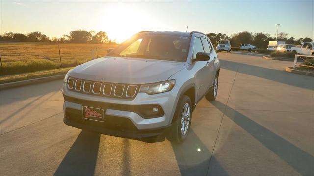 2025 Jeep Compass COMPASS LATITUDE 4X4