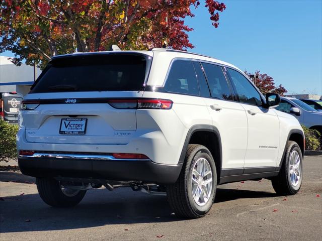 2025 Jeep Grand Cherokee GRAND CHEROKEE LAREDO X 4X4