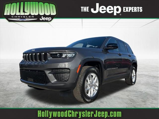 2025 Jeep Grand Cherokee GRAND CHEROKEE LAREDO X 4X2