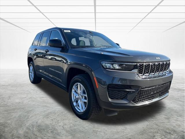 2025 Jeep Grand Cherokee GRAND CHEROKEE LAREDO X 4X2