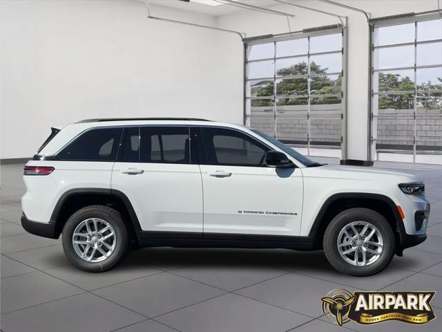 2025 Jeep Grand Cherokee GRAND CHEROKEE LAREDO X 4X4 2025 Jeep Grand Cherokee GRAND CHEROKEE LAREDO X 4X4