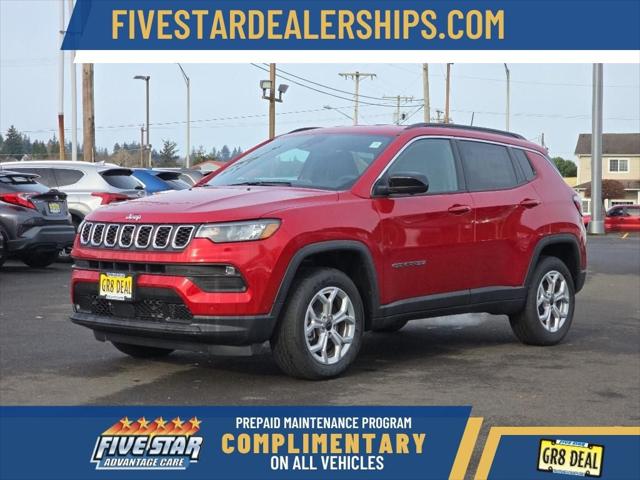 2025 Jeep Compass COMPASS LATITUDE 4X4