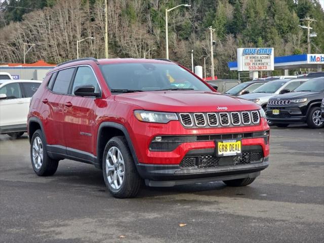 2025 Jeep Compass COMPASS LATITUDE 4X4