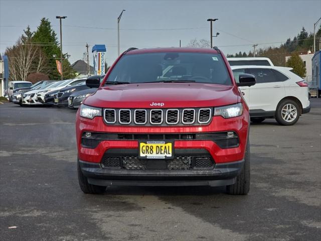 2025 Jeep Compass COMPASS LATITUDE 4X4