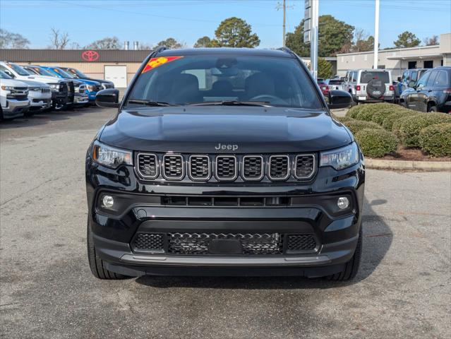2025 Jeep Compass COMPASS LATITUDE 4X4