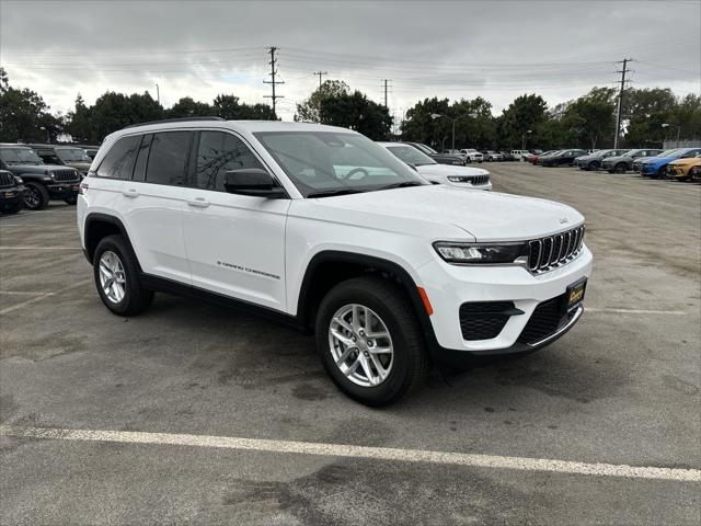 2025 Jeep Grand Cherokee GRAND CHEROKEE LAREDO X 4X2