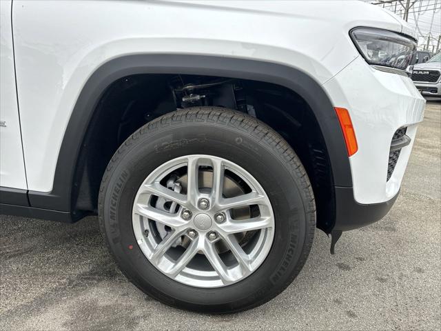 2025 Jeep Grand Cherokee GRAND CHEROKEE LAREDO X 4X2