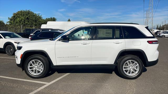 2025 Jeep Grand Cherokee GRAND CHEROKEE LAREDO X 4X2