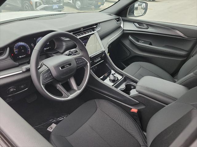 2025 Jeep Grand Cherokee GRAND CHEROKEE LAREDO X 4X2