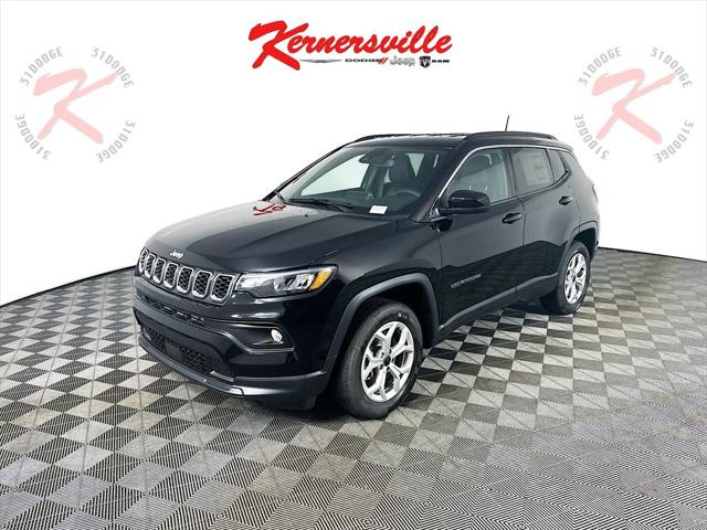 2025 Jeep Compass COMPASS LATITUDE 4X4