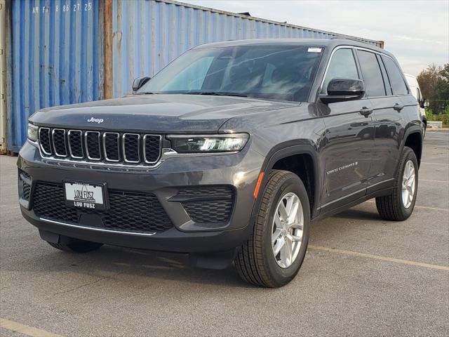2025 Jeep Grand Cherokee GRAND CHEROKEE LAREDO X 4X4
