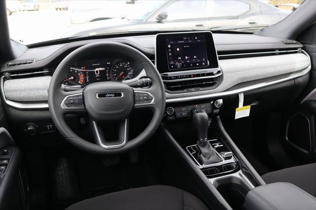 2025 Jeep Compass COMPASS SPORT 4X4