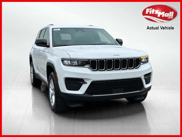 2025 Jeep Grand Cherokee GRAND CHEROKEE LAREDO X 4X4