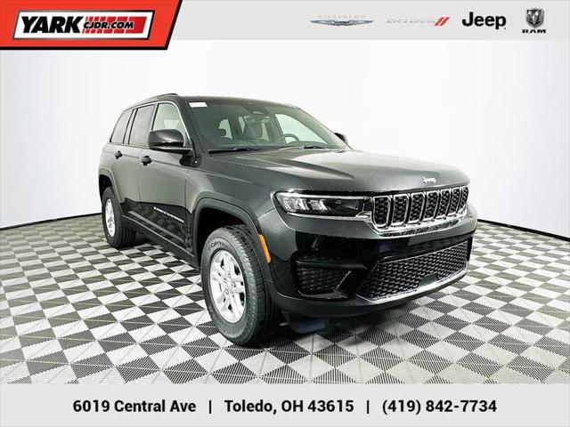 2025 Jeep Grand Cherokee GRAND CHEROKEE LAREDO 4X4