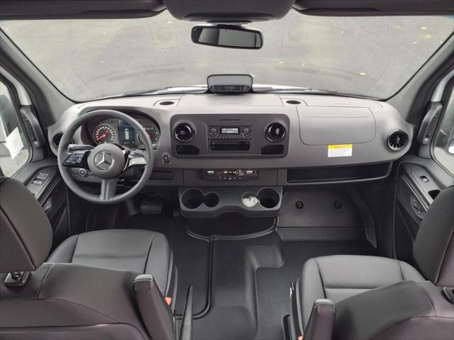 2025 Mercedes-Benz Sprinter 2500 Standard Roof 4-Cyl Diesel