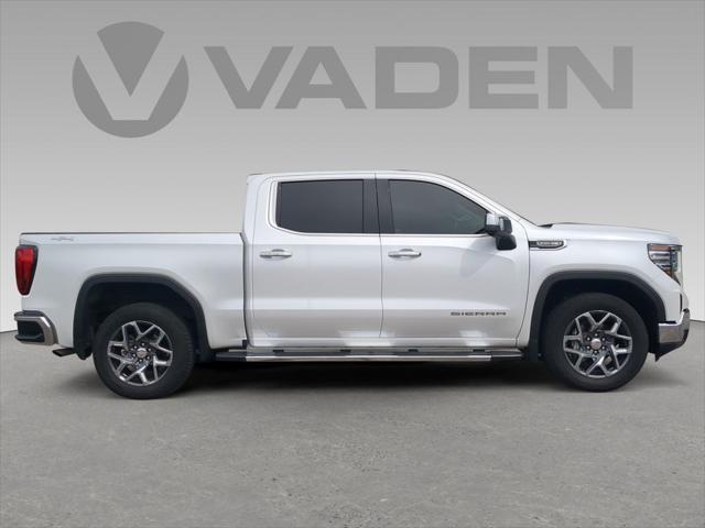 2022 GMC Sierra 1500 4WD Crew Cab Short Box SLT