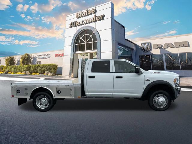 2024 RAM Ram 5500 Chassis Cab RAM 5500 TRADESMAN CHASSIS CREW CAB 4X4 60 CA