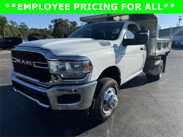 2024 RAM Ram 3500 Chassis Cab RAM 3500 TRADESMAN CHASSIS REGULAR CAB 4X4 60 CA
