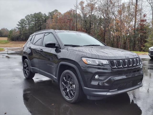 2025 Jeep Compass COMPASS LATITUDE 4X4