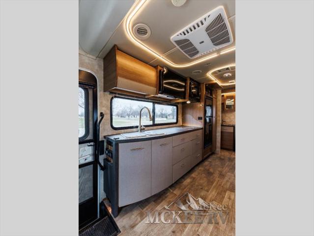 2019 Mercedes-Benz Sprinter 3500 High Roof V6