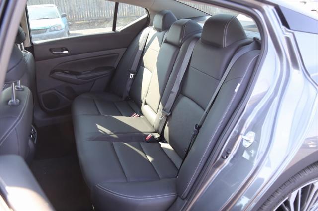 2025 Nissan Altima SL FWD