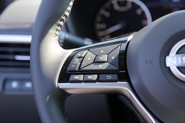 2025 Nissan Altima SL FWD