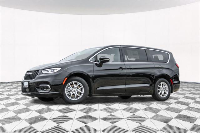 2025 Chrysler Pacifica PACIFICA SELECT