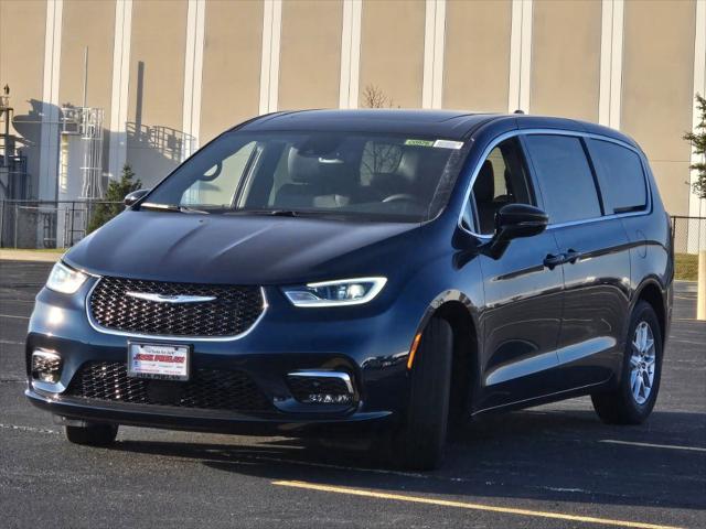 2025 Chrysler Pacifica PACIFICA SELECT