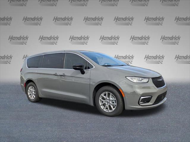 2025 Chrysler Pacifica PACIFICA SELECT