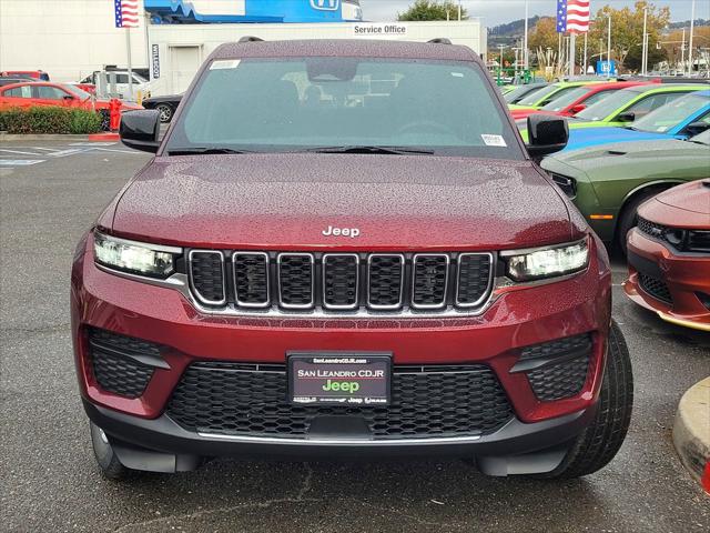 2025 Jeep Grand Cherokee GRAND CHEROKEE LAREDO X 4X2