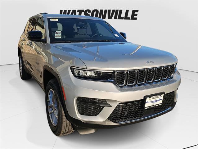 2025 Jeep Grand Cherokee GRAND CHEROKEE LAREDO X 4X2