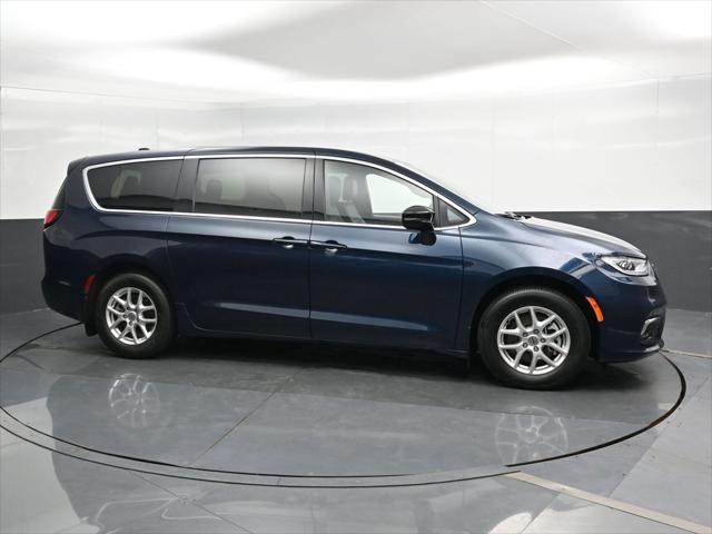 2025 Chrysler Pacifica PACIFICA SELECT