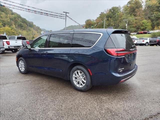 2025 Chrysler Pacifica PACIFICA SELECT