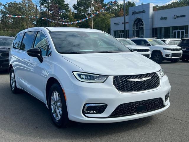 2025 Chrysler Pacifica PACIFICA SELECT