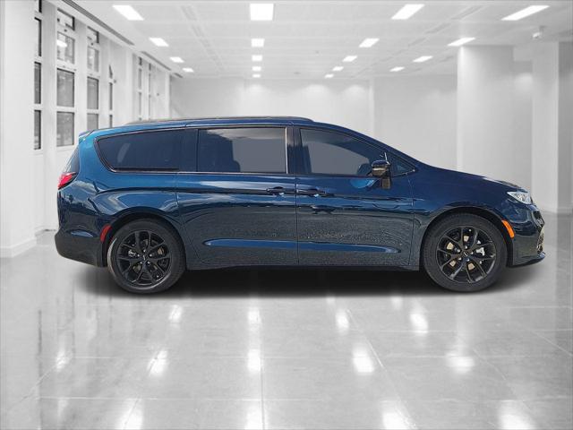 2025 Chrysler Pacifica PACIFICA LIMITED