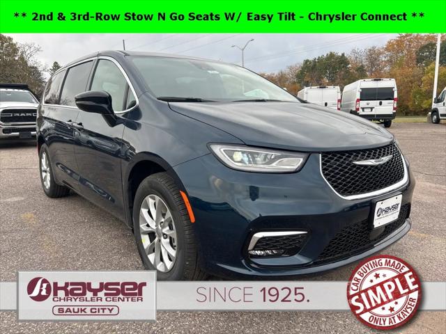 2025 Chrysler Pacifica PACIFICA SELECT AWD