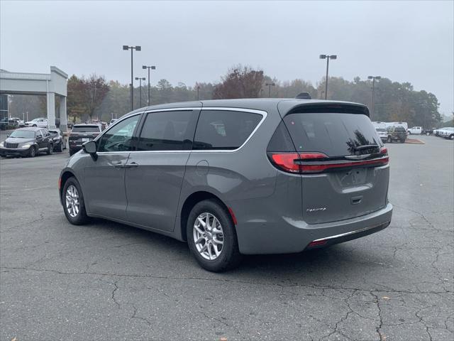 2025 Chrysler Pacifica PACIFICA SELECT