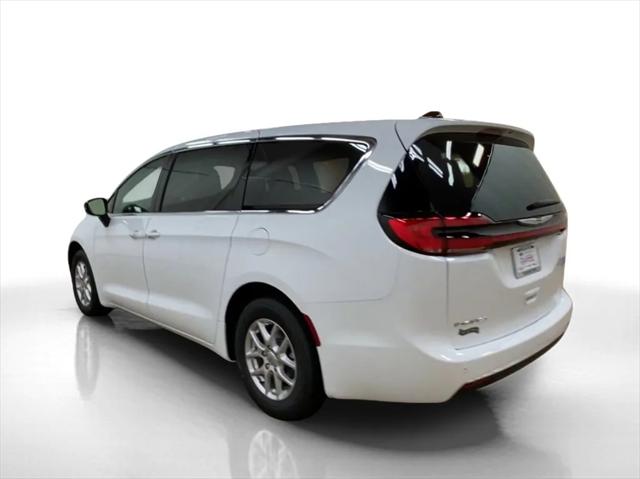 2025 Chrysler Pacifica PACIFICA SELECT