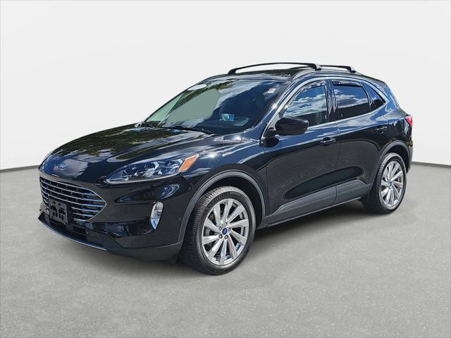 2022 Ford Escape Titanium Hybrid