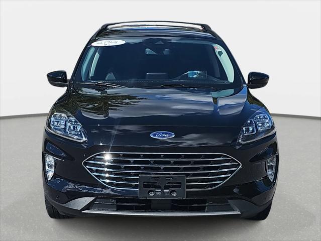 2022 Ford Escape Titanium Hybrid