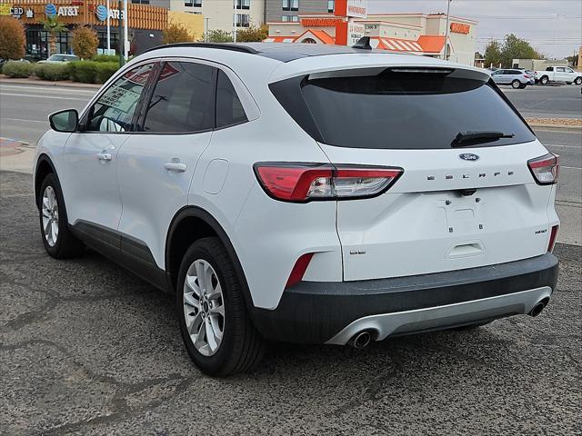 2020 Ford Escape SE