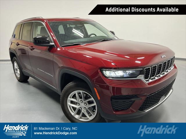 2023 Jeep Grand Cherokee Laredo 4x4