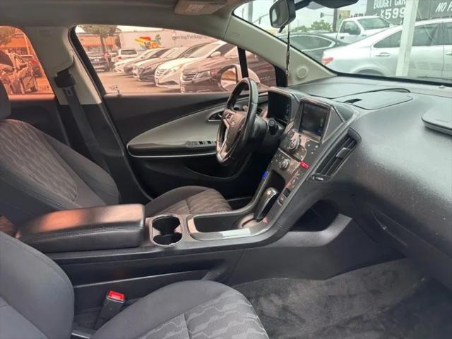 2015 Chevrolet Volt Sedan 4D