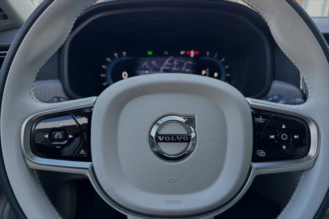 2025 Volvo V90 Cross Country Ultra, B6 AWD Gas (mild hybrid)