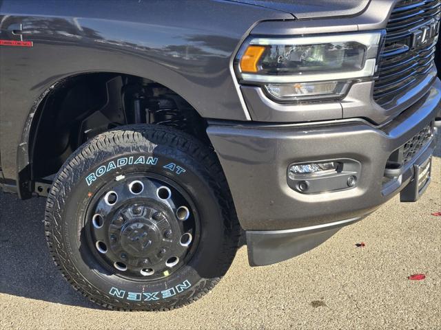 2024 RAM Ram 3500 RAM 3500 LARAMIE MEGA CAB 4X4 64 BOX