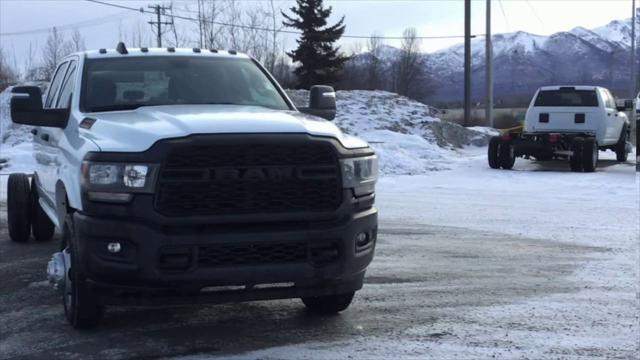 2024 RAM Ram 3500 Chassis Cab RAM 3500 TRADESMAN CREW CAB CHASSIS 4X4 60 CA