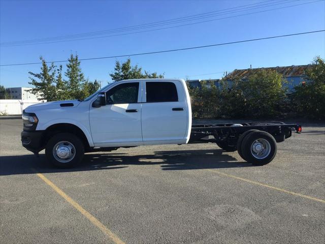 2024 RAM Ram 3500 Chassis Cab RAM 3500 TRADESMAN CREW CAB CHASSIS 4X4 60 CA 2024 RAM Ram 3500 Chassis Cab RAM 3500 TRADESMAN CREW CAB CHASSIS 4X4 60 CA