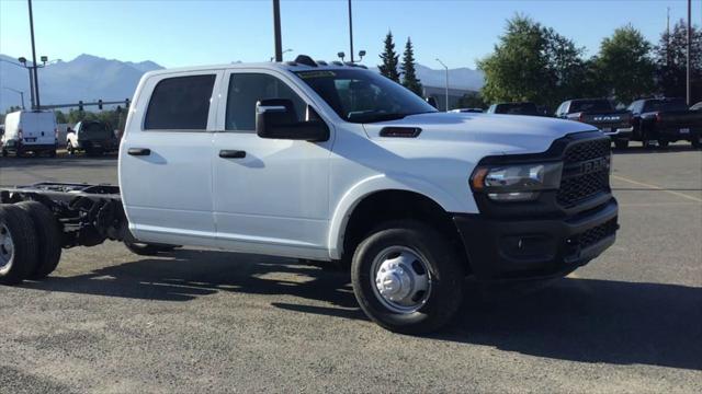 2024 RAM Ram 3500 Chassis Cab RAM 3500 TRADESMAN CREW CAB CHASSIS 4X4 60 CA 2024 RAM Ram 3500 Chassis Cab RAM 3500 TRADESMAN CREW CAB CHASSIS 4X4 60 CA